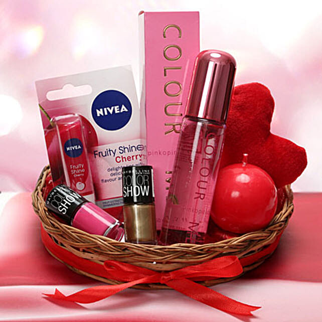 Spa gift hamper for women's day