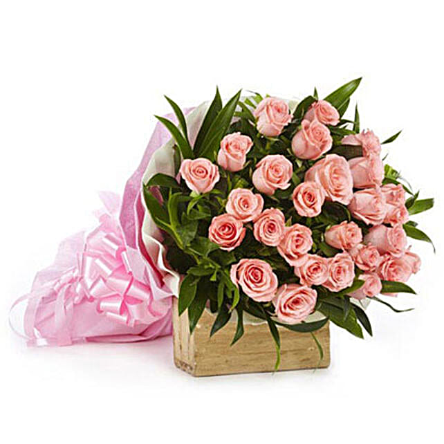Love Bonanza Gift Bunch Of 25 Pink Roses In A Two Love Bonanza