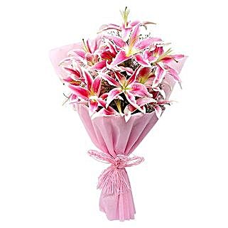 Bunch of 6 oriental pink lilies